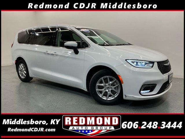 2023 Chrysler Pacifica Touring L for sale in Middlesboro, KY