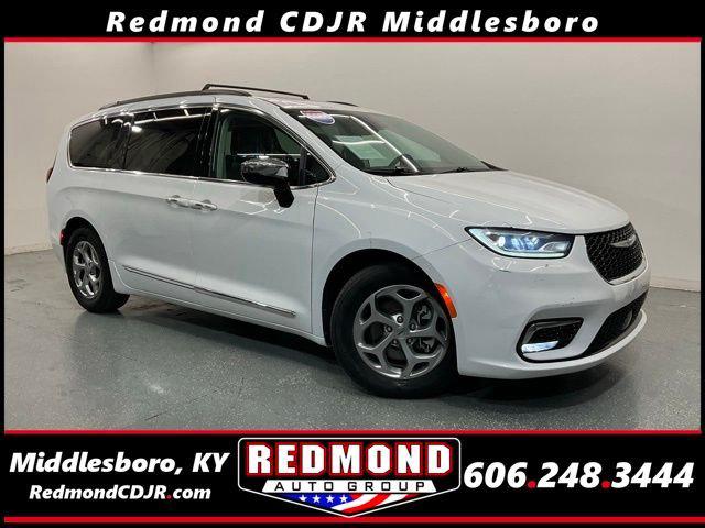 2023 Chrysler Pacifica Limited for sale in Middlesboro, KY