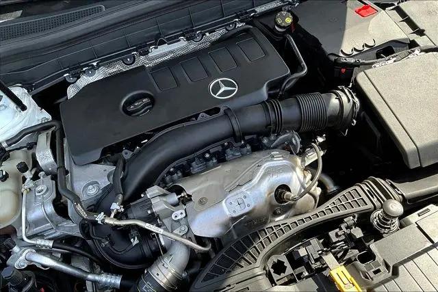 2023 Mercedes-Benz GLB 4MATIC