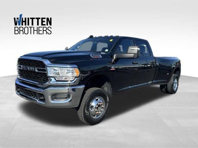 2024 RAM 3500 Tradesman Crew Cab 4x4 8 Box