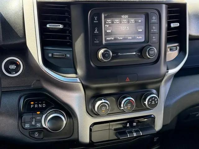 2024 Ram 1500 Big Horn Crew Cab 4x4 5'7" Box