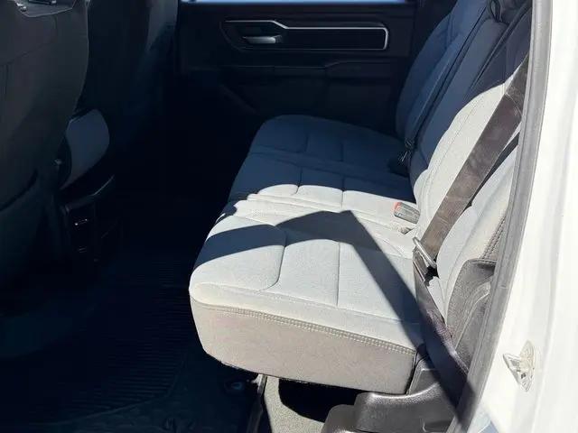 2024 Ram 1500 Big Horn Crew Cab 4x4 5'7" Box
