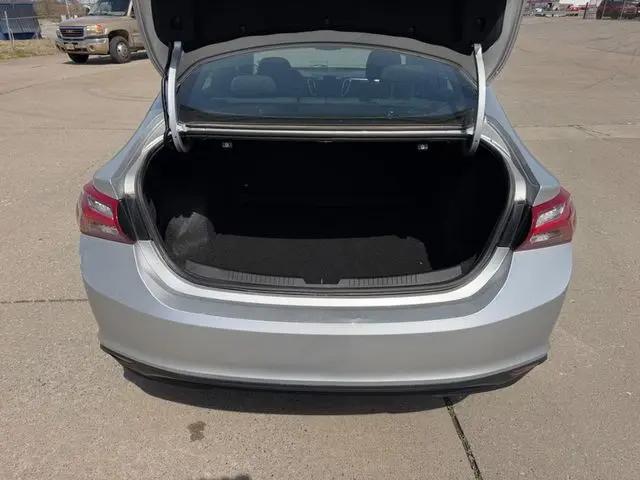 2021 Chevrolet Malibu FWD LT
