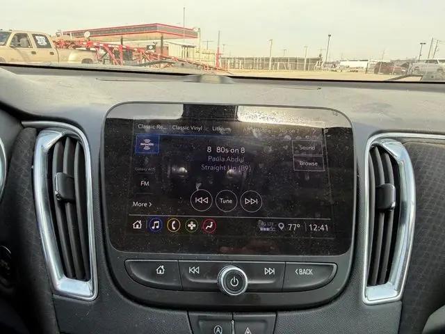 2021 Chevrolet Malibu FWD LT