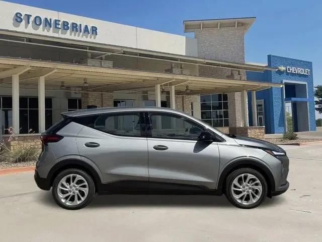 2027 Chevrolet Bolt LT FWD