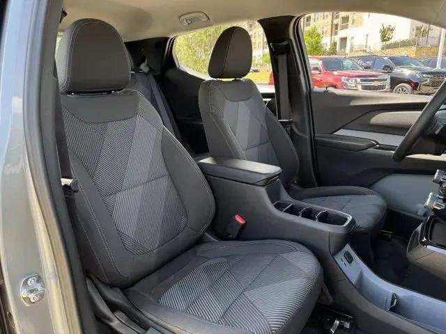 2027 Chevrolet Bolt LT FWD