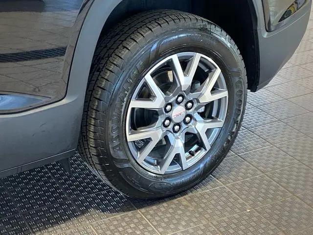 2023 GMC Acadia AWD SLT