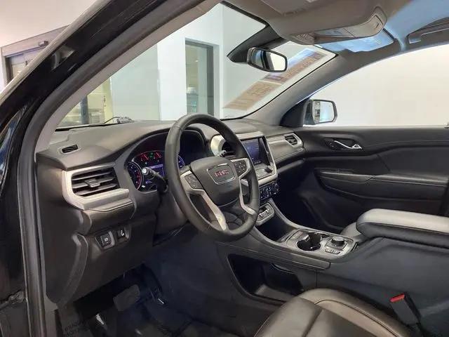2023 GMC Acadia AWD SLT
