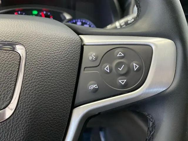 2023 GMC Acadia AWD SLT