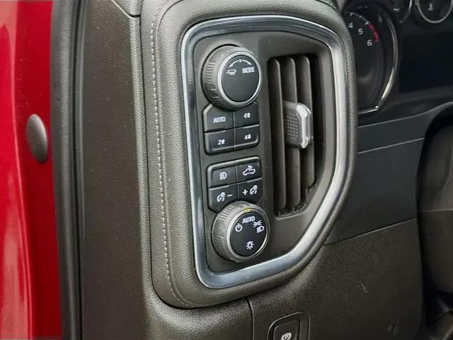2022 Chevrolet Silverado 1500 4WD Crew Cab Short Bed RST
