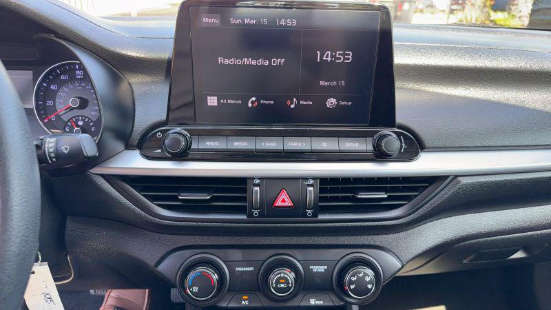 2022 Kia Forte LXS