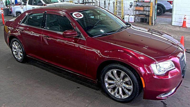 2017 Chrysler 300 Limited AWD