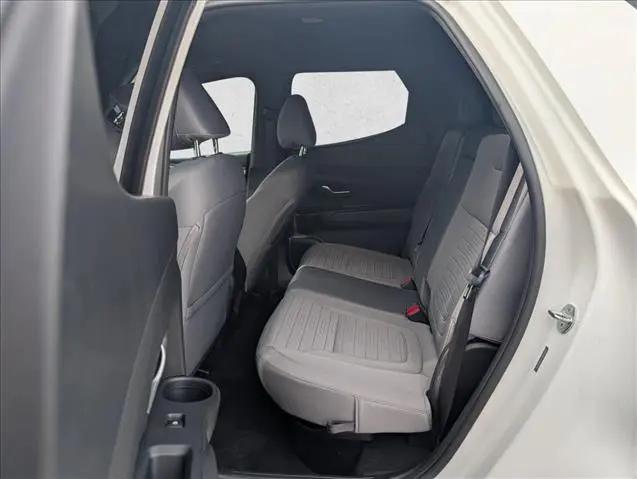 2023 Hyundai Santa Cruz SE