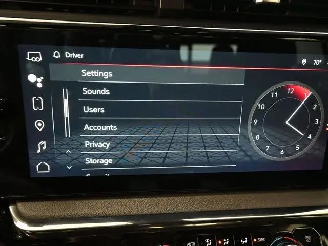 2022 GMC Sierra 1500 4WD Crew Cab Short Box AT4