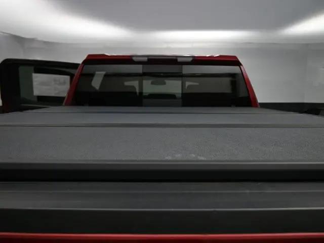 2022 GMC Sierra 1500 4WD Crew Cab Short Box AT4