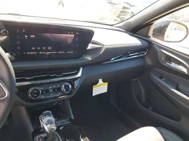 2026 Buick NV Sport Touring FWD