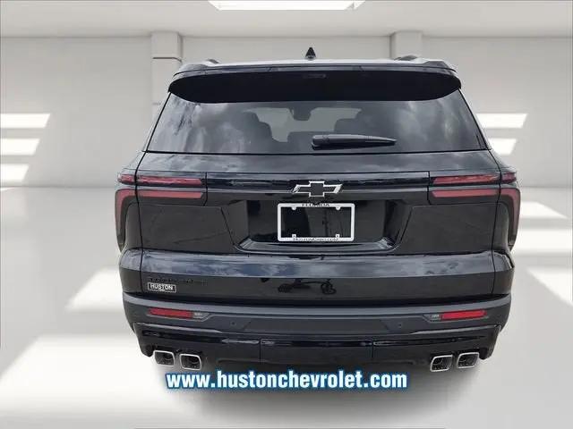 2026 Chevrolet Traverse FWD LT