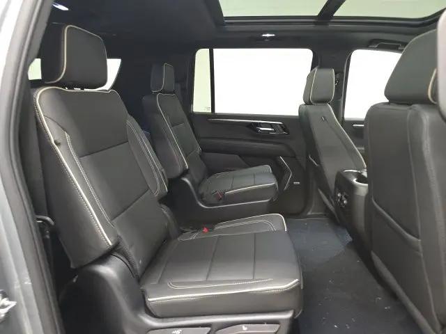 2026 Chevrolet Suburban Premier, 4WD