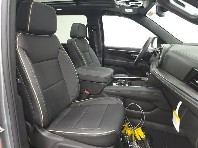 2026 Chevrolet Suburban Premier, 4WD