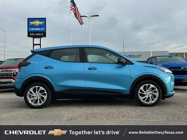2027 Chevrolet Bolt LT FWD