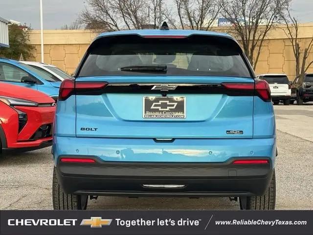 2027 Chevrolet Bolt LT FWD