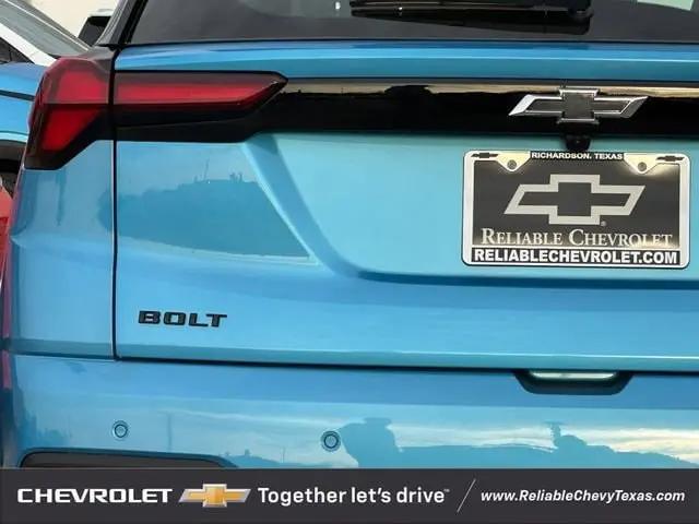 2027 Chevrolet Bolt LT FWD