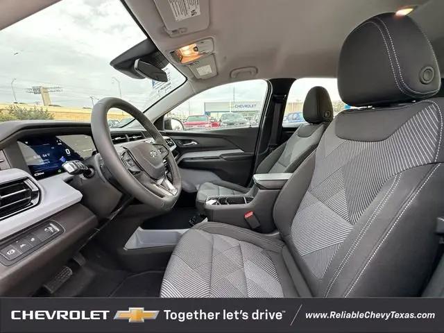2027 Chevrolet Bolt LT FWD