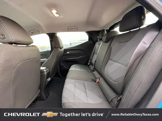2027 Chevrolet Bolt LT FWD