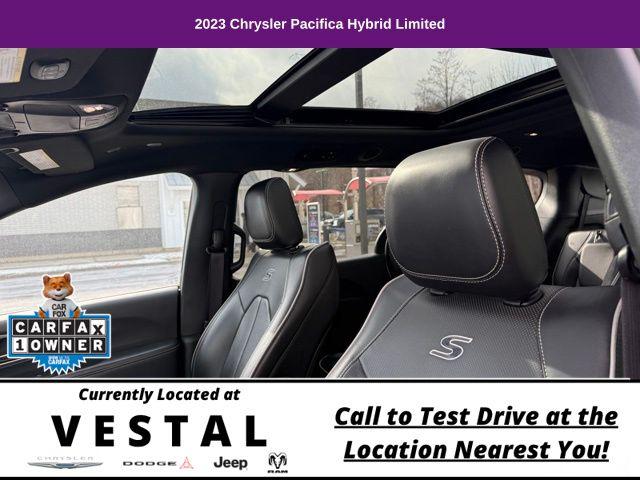 2023 Chrysler Pacifica Hybrid Limited