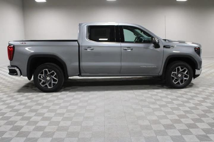 2026 GMC Sierra 1500 Crew Cab, Short Bed, SLE, 4WD