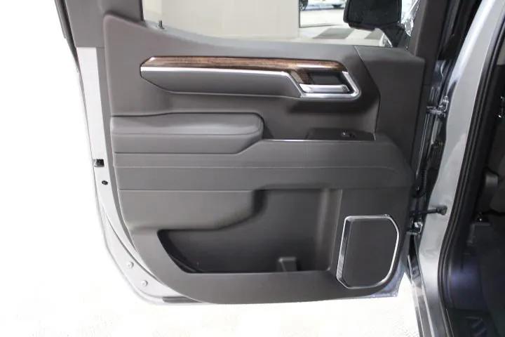2026 GMC Sierra 1500 Crew Cab, Short Bed, SLE, 4WD
