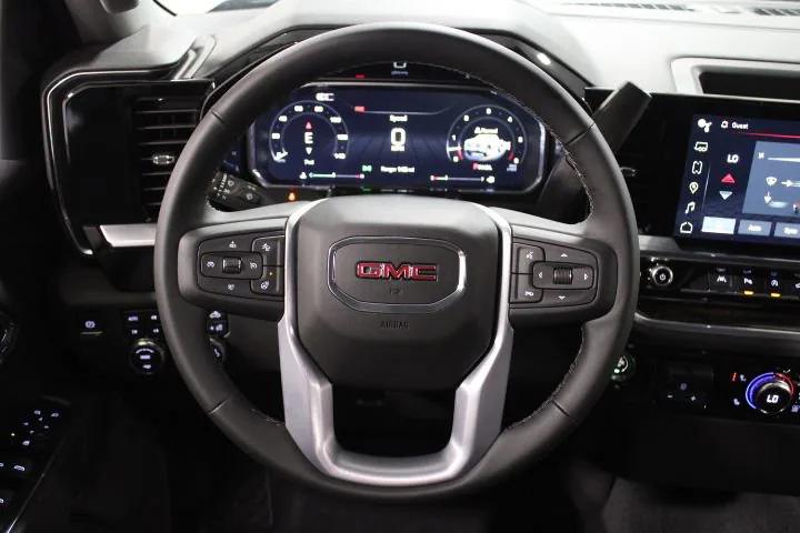 2026 GMC Sierra 1500 Crew Cab, Short Bed, SLE, 4WD