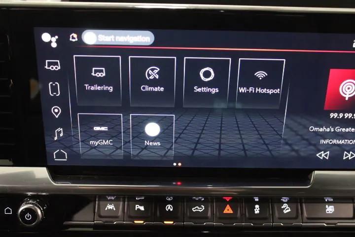 2026 GMC Sierra 1500 Crew Cab, Short Bed, SLE, 4WD