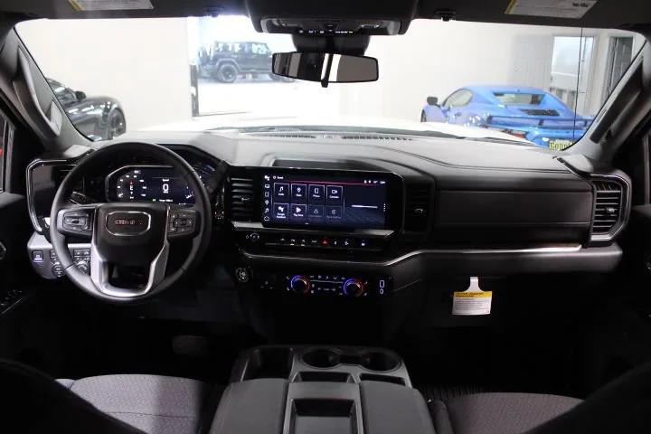 2026 GMC Sierra 1500 Crew Cab, Short Bed, SLE, 4WD