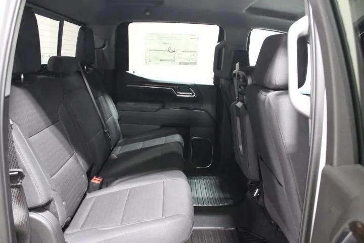 2026 GMC Sierra 1500 Crew Cab, Short Bed, SLE, 4WD
