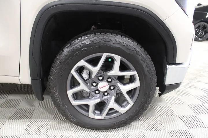 2026 GMC Sierra 1500 Crew Cab, Short Bed, SLE, 4WD