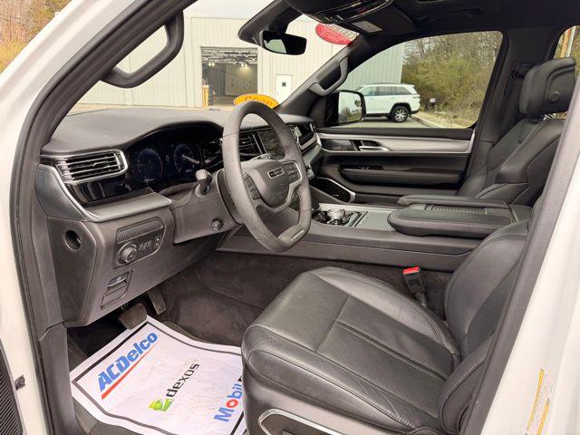 2023 Jeep Wagoneer Series II Carbide 4x4
