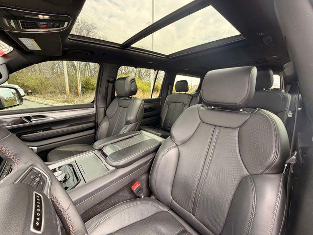 2023 Jeep Wagoneer Series II Carbide 4x4