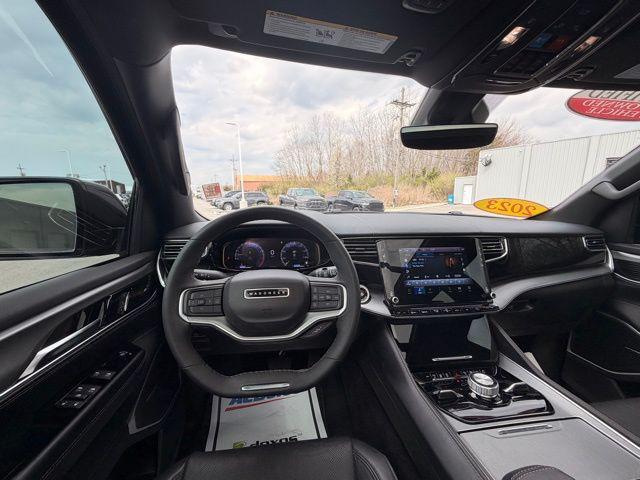 2023 Jeep Wagoneer Series II Carbide 4x4