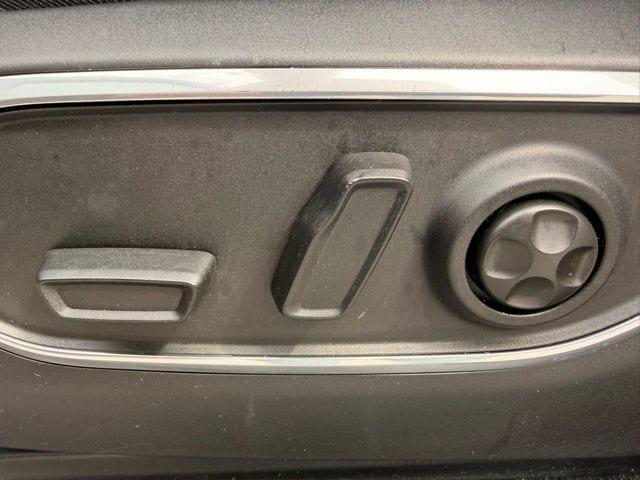 2023 Jeep Wagoneer Series II Carbide 4x4