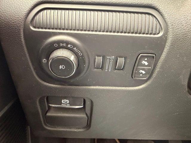 2023 Jeep Wagoneer Series II Carbide 4x4
