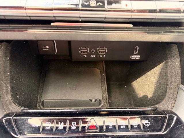 2023 Jeep Wagoneer Series II Carbide 4x4