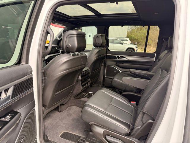 2023 Jeep Wagoneer Series II Carbide 4x4