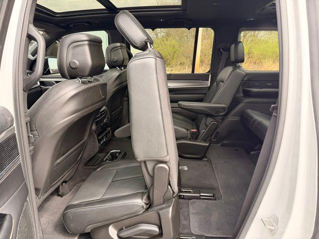 2023 Jeep Wagoneer Series II Carbide 4x4