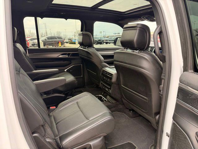 2023 Jeep Wagoneer Series II Carbide 4x4