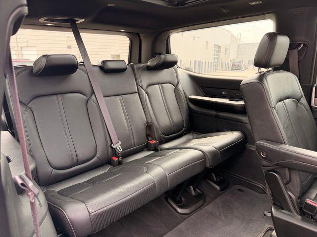 2023 Jeep Wagoneer Series II Carbide 4x4