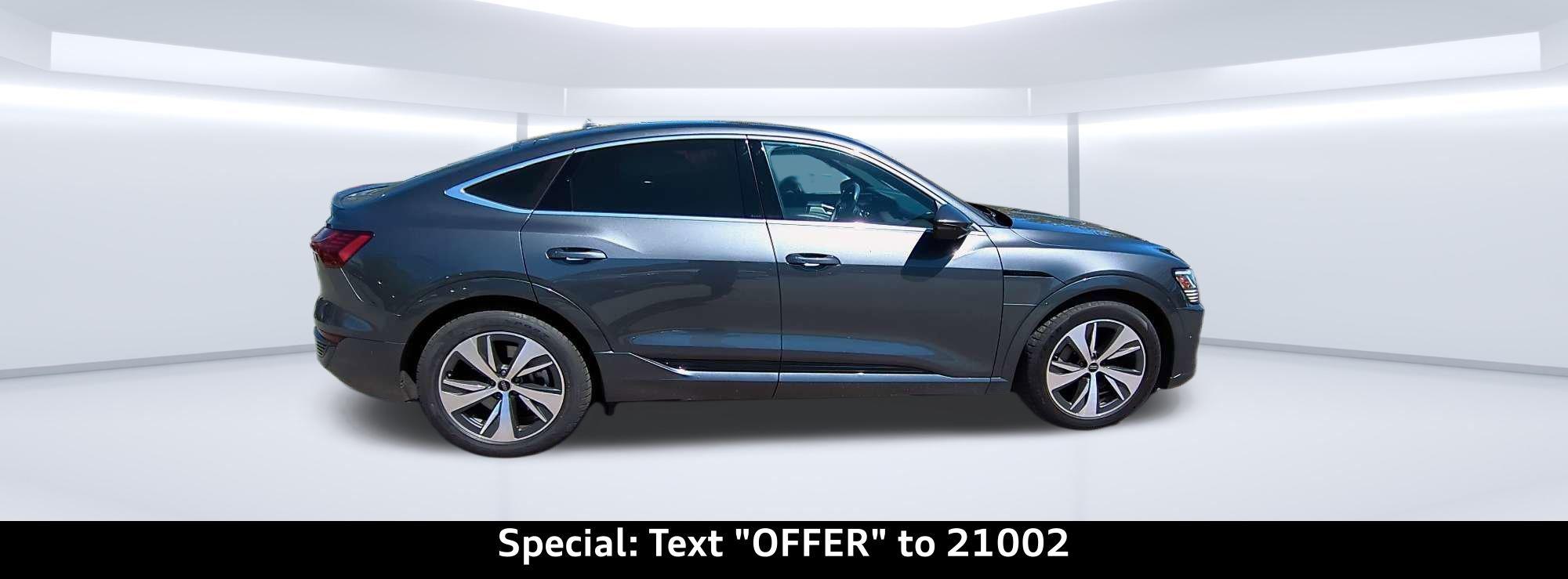 Audi 2024 Q8 E-TRON S line Prestige quattro