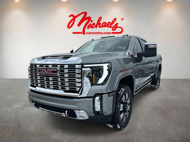 2025 GMC Sierra 3500HD 4WD Crew Cab Standard Bed Denali