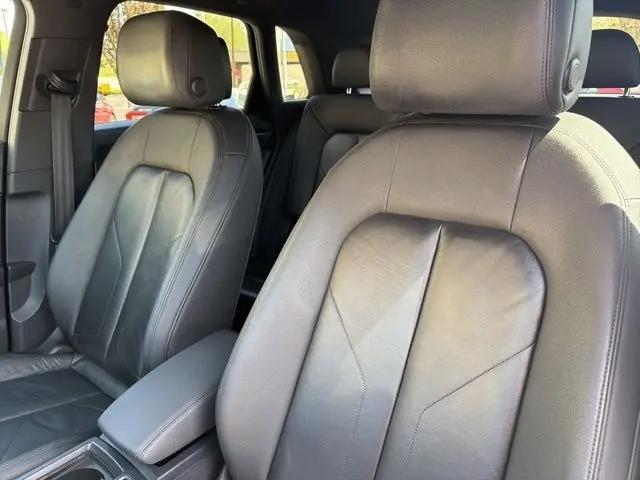 2019 Audi Q3 2.0T S line Premium