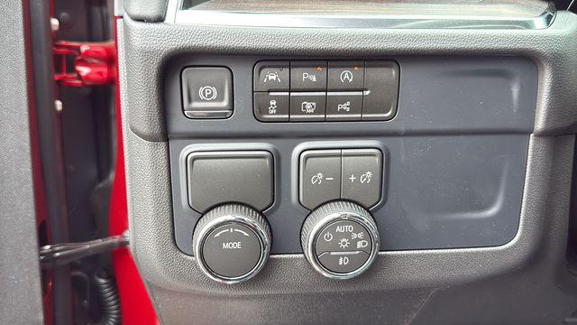 2026 Chevrolet Suburban LT, RWD